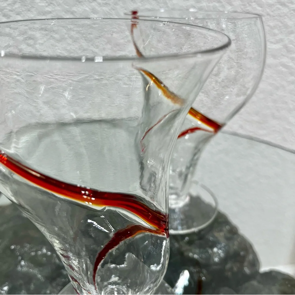 Set Of (2) Pier 1 Red Swirline Tornado Swirl new old stock Tumblers 12 oz